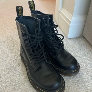 Doc Martens Size 6.5 barely worn